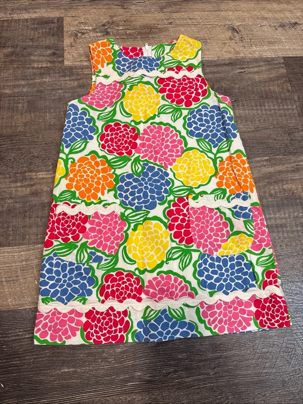 Lilly Pulitzer Shift dress Girls Size 7 Hydrangea Print Colorful